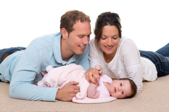 <span>Na porodné je nárok jak při narození prvního dítěte, tak i při narození druhého dítěte.</span>