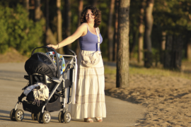 Spočítejte si, jaká bude vaše mateřská v roce 2014. Kdo má nárok na peněžitou pomoc v mateřství a na co si dát pozor? Přečtěte si tento článek a dozvíte se vše potřebné.